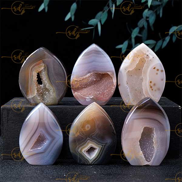 Natural Agate Geode Flame 4.5-7.5 cm