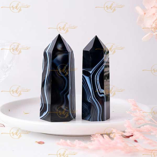 Natural Wavy Grain Black Agate Tower